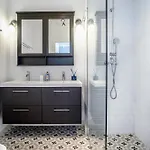 Charming Townhouse