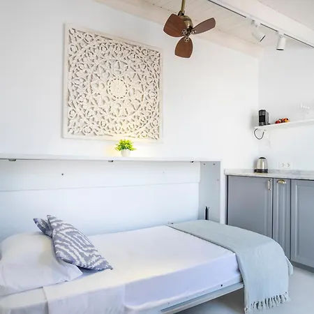 Charming Townhouse *